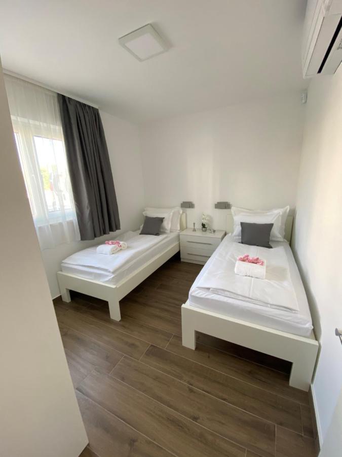 Holiday Luxury Resort Sundance Trogir Eksteriør billede